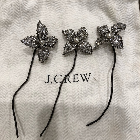Crystal flower wedding hair pins